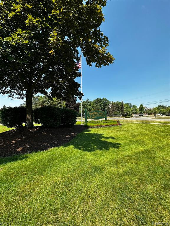 37029 RIDGEDALE Court, Farmington Hills, MI 48331 — Photo 28