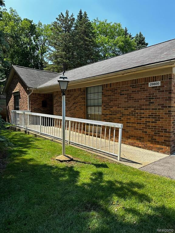 37029 RIDGEDALE Court, Farmington Hills, MI 48331 — Photo 29