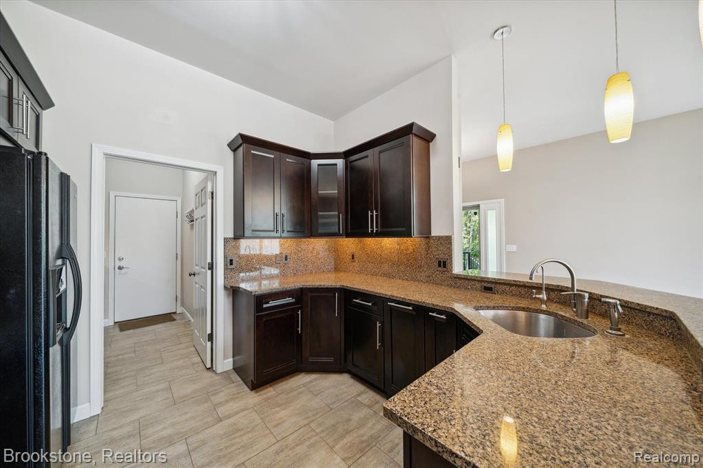 4051 PINE RIDGE Drive, Dryden, MI 48428 — Photo 9