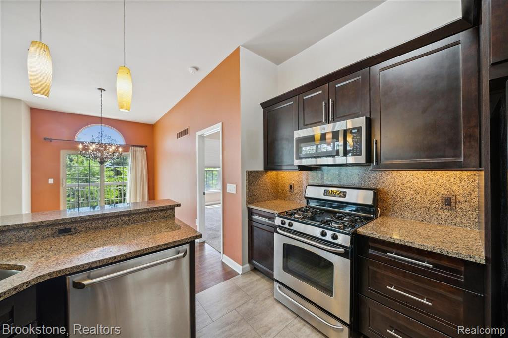 4051 PINE RIDGE Drive, Dryden, MI 48428 — Photo 11