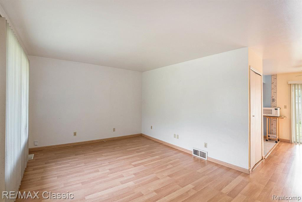 3273 MC COMB Street, Ann Arbor, MI 48108 — Photo 3