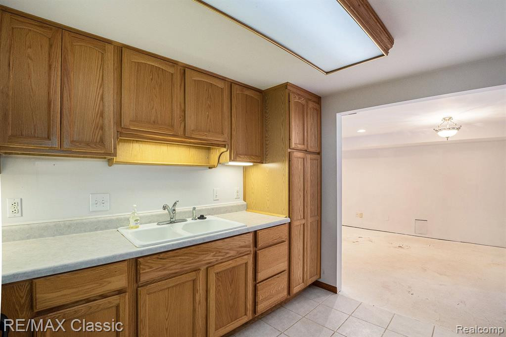 3273 MC COMB Street, Ann Arbor, MI 48108 — Photo 13