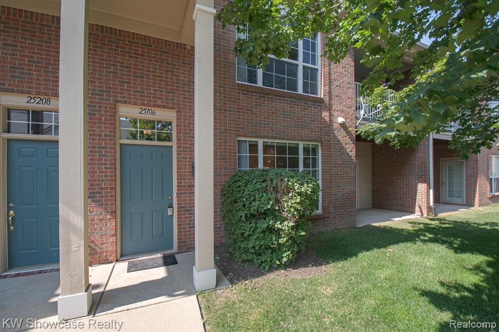 25106 CHESAPEAKE Circle, Walled Lake, MI 48390 — front exterior