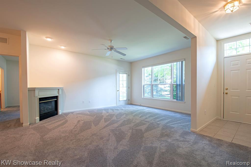25106 CHESAPEAKE Circle, Walled Lake, MI 48390 — Photo 3