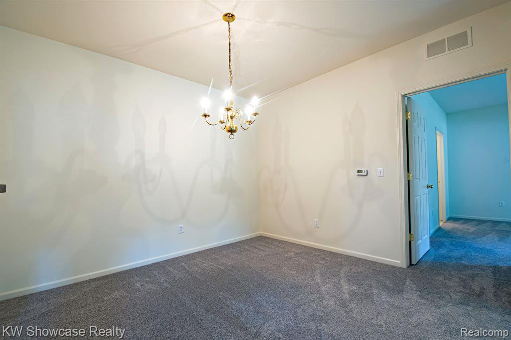 25106 CHESAPEAKE Circle, Walled Lake, MI 48390 — Photo 6