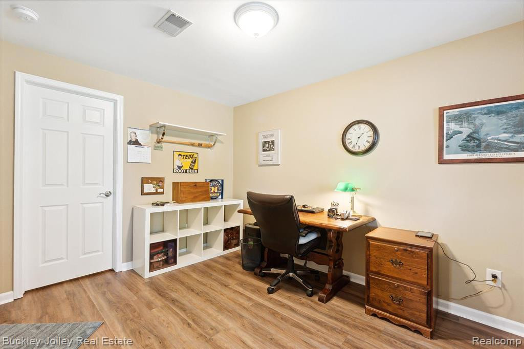 2827 MONTE, Brighton, MI 48114 — Photo 28