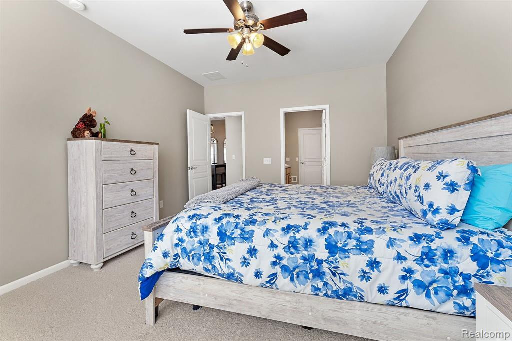 24510 SAND LAKE Lane, Brownstown, MI 48134 — Photo 14