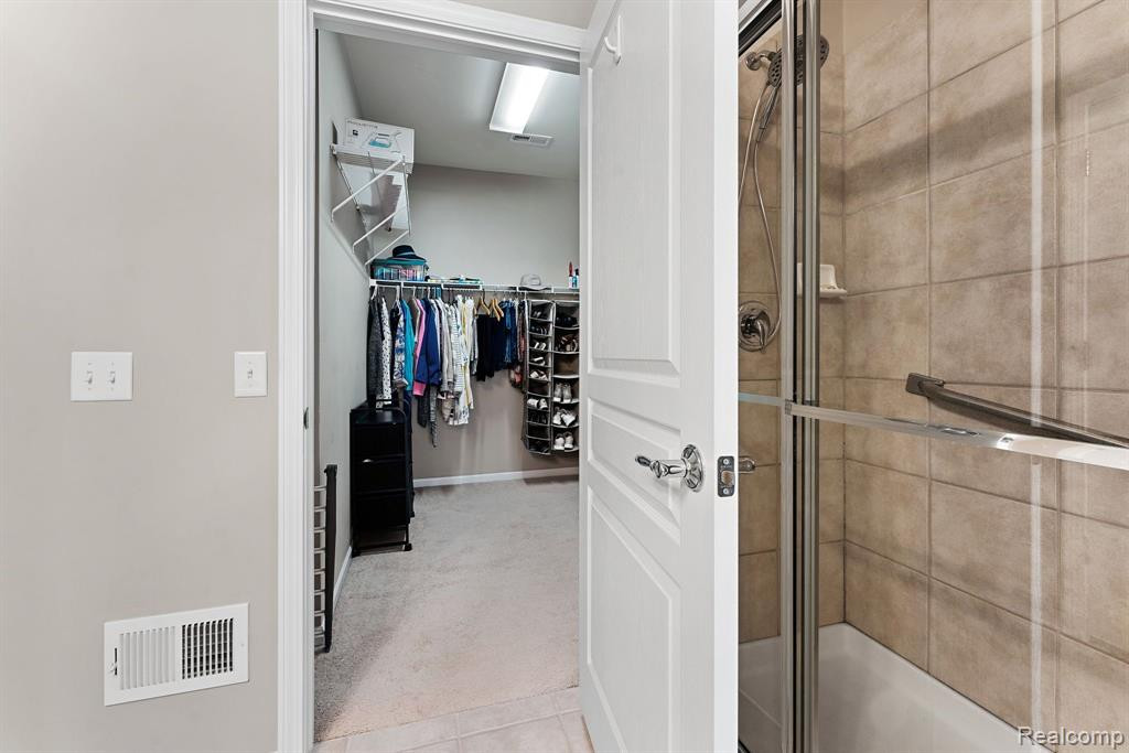 24510 SAND LAKE Lane, Brownstown, MI 48134 — Photo 17