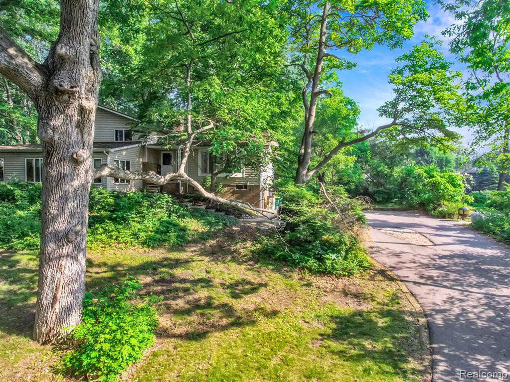 2450 CANYON Drive, Ypsilanti, MI 48197 — Photo 3
