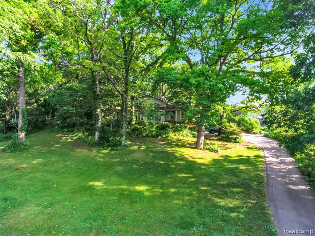 2450 CANYON Drive, Ypsilanti, MI 48197 — Photo 7