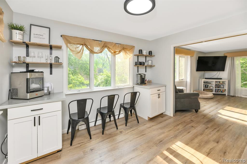 2450 CANYON Drive, Ypsilanti, MI 48197 — Photo 15