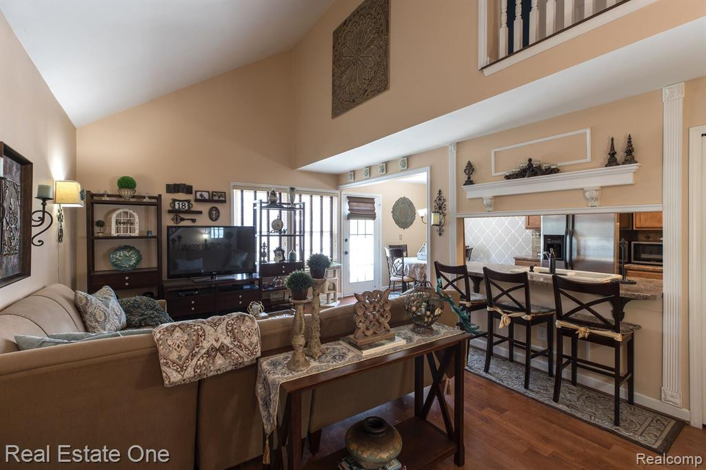 21254 E GLEN HAVEN Circle, Northville, MI 48167 — Photo 5