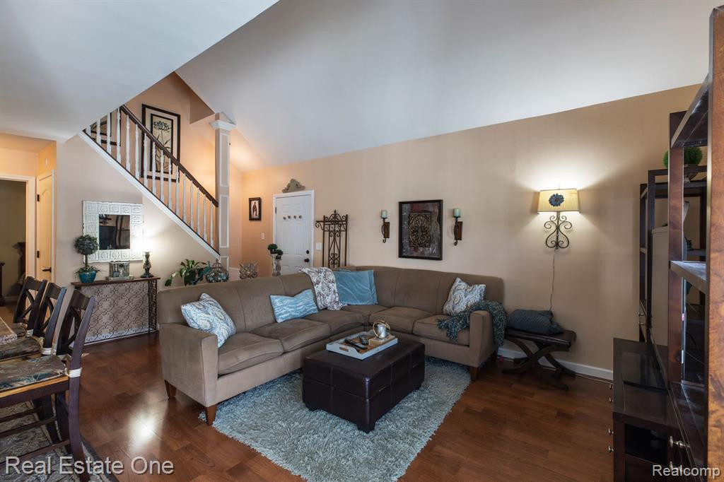 21254 E GLEN HAVEN Circle, Northville, MI 48167 — Photo 7