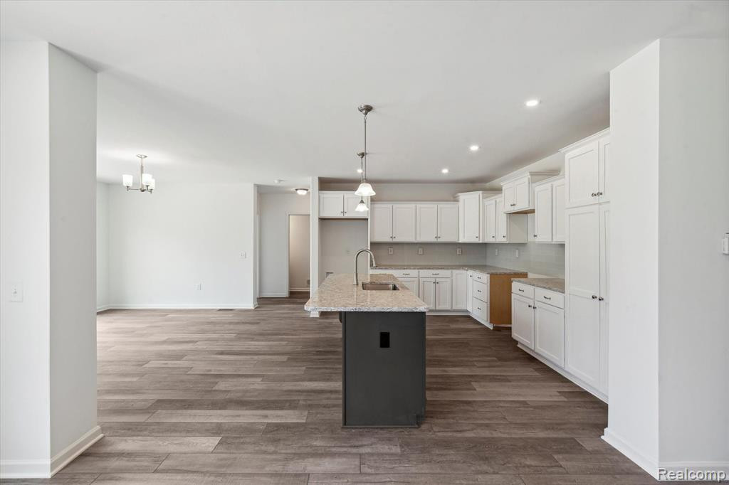 8433 JACK PINE Circle, Ypsilanti, MI 48197 — Photo 10