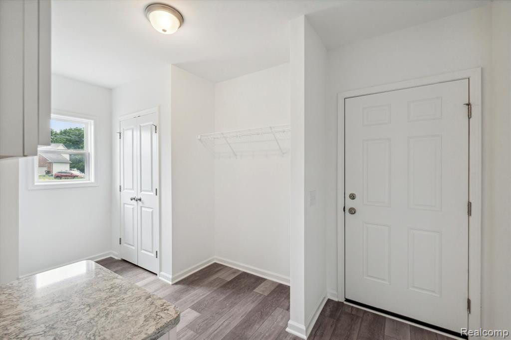 8433 JACK PINE Circle, Ypsilanti, MI 48197 — Photo 28
