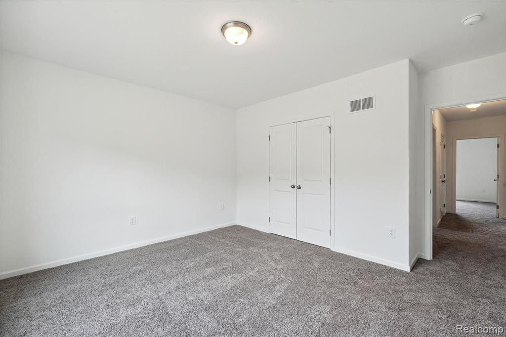 8433 JACK PINE Circle, Ypsilanti, MI 48197 — Photo 37