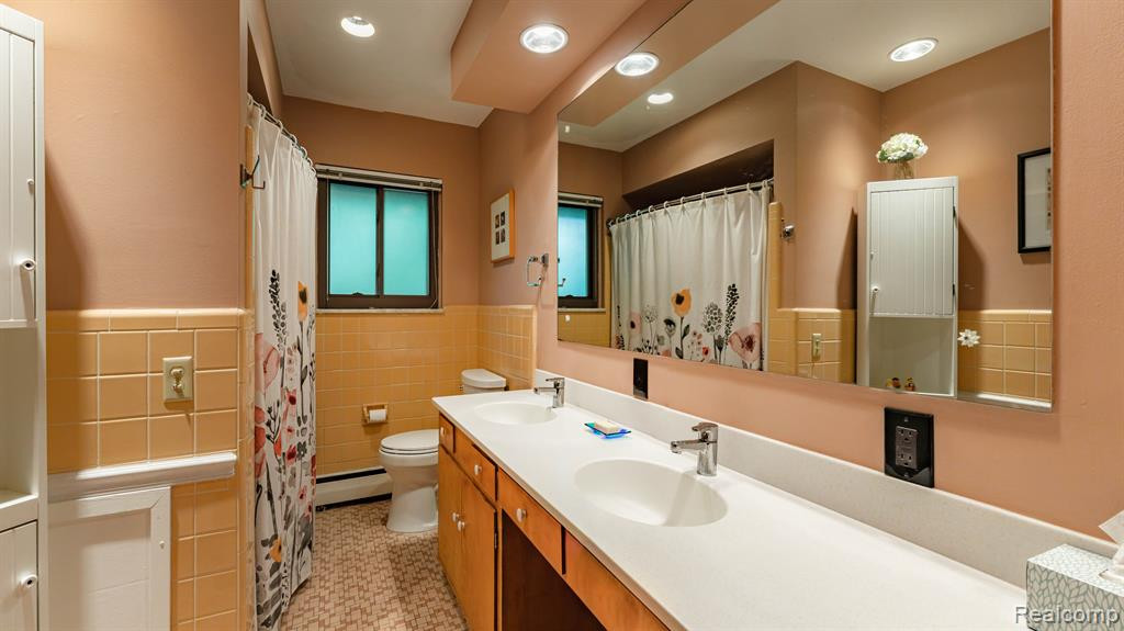 4951 N DIXBORO Road, Ann Arbor, MI 48105 — Photo 15