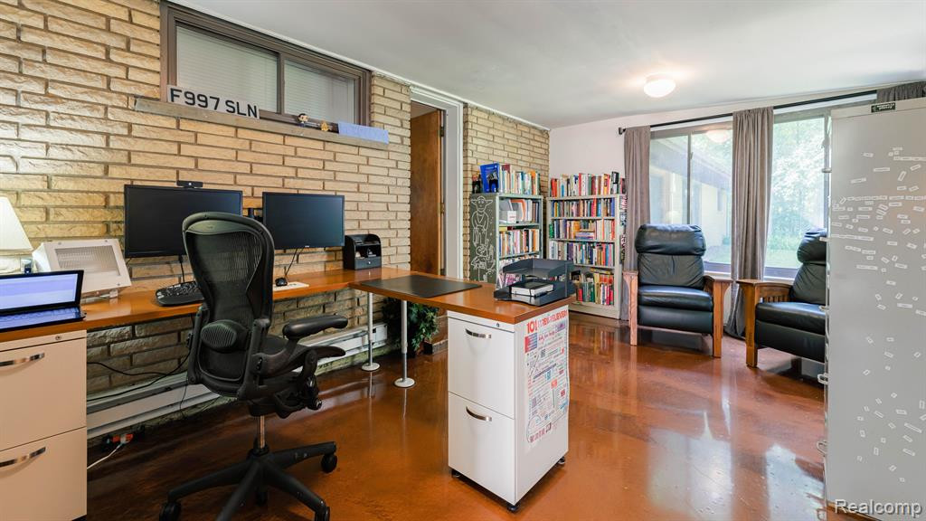 4951 N DIXBORO Road, Ann Arbor, MI 48105 — Photo 19