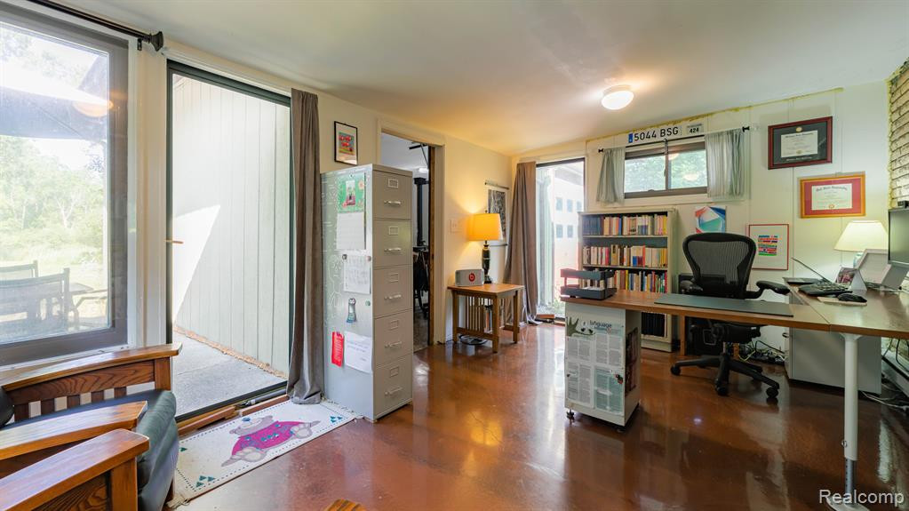 4951 N DIXBORO Road, Ann Arbor, MI 48105 — Photo 21