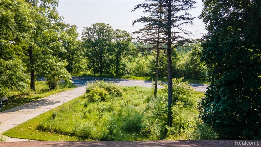 4951 N DIXBORO Road, Ann Arbor, MI 48105 — Photo 32