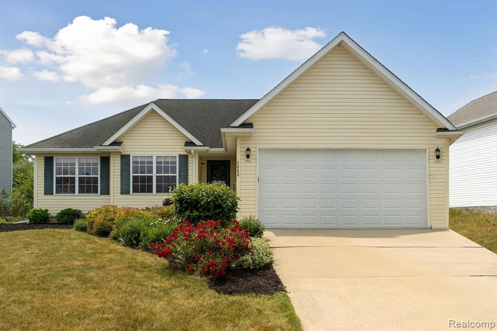 3462 AMBER OAKS Drive, Howell, MI 48855 — front exterior