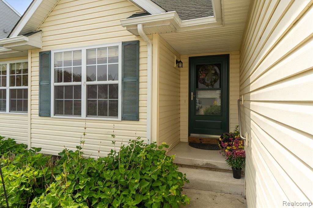 3462 AMBER OAKS Drive, Howell, MI 48855 — Photo 3