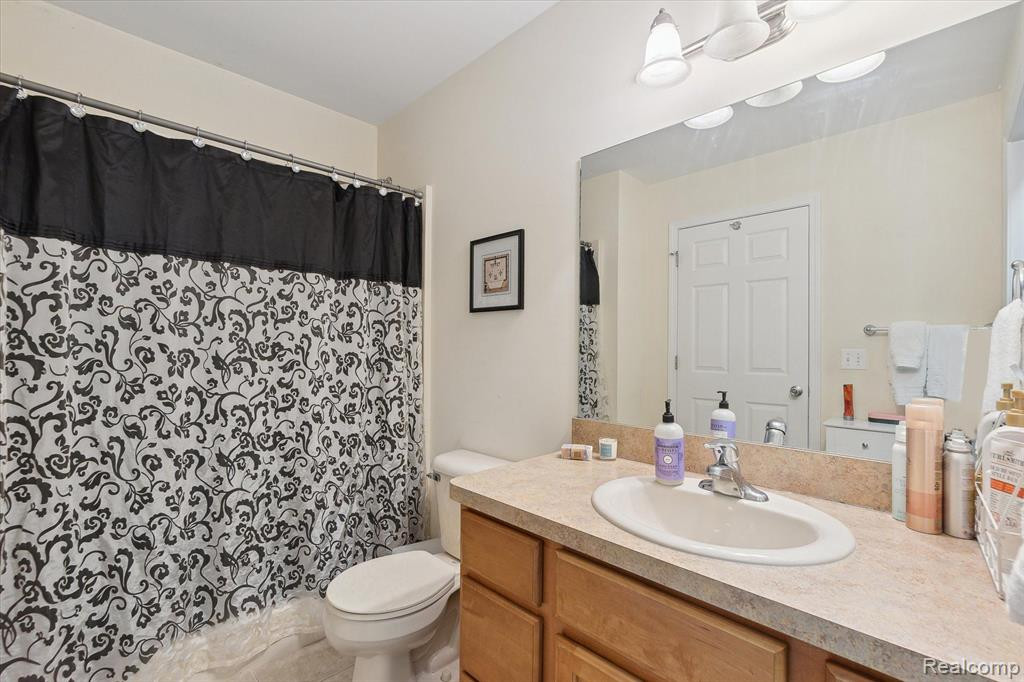 3462 AMBER OAKS Drive, Howell, MI 48855 — Photo 13