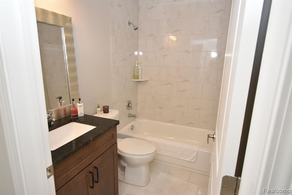 4606 BROOKSTONE Drive, Canton, MI 48188 — Photo 21