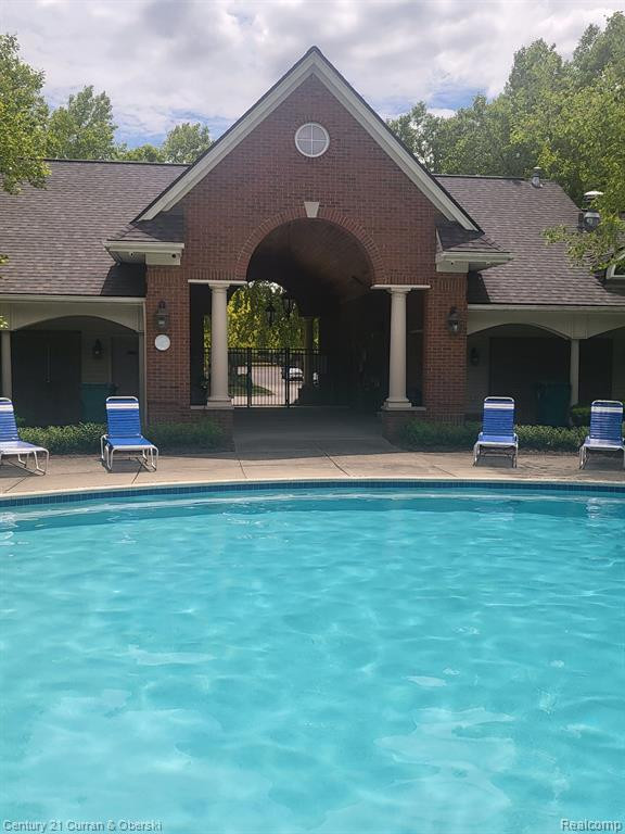 12105 CHESAPEAKE Circle, Walled Lake, MI 48390 — Photo 5