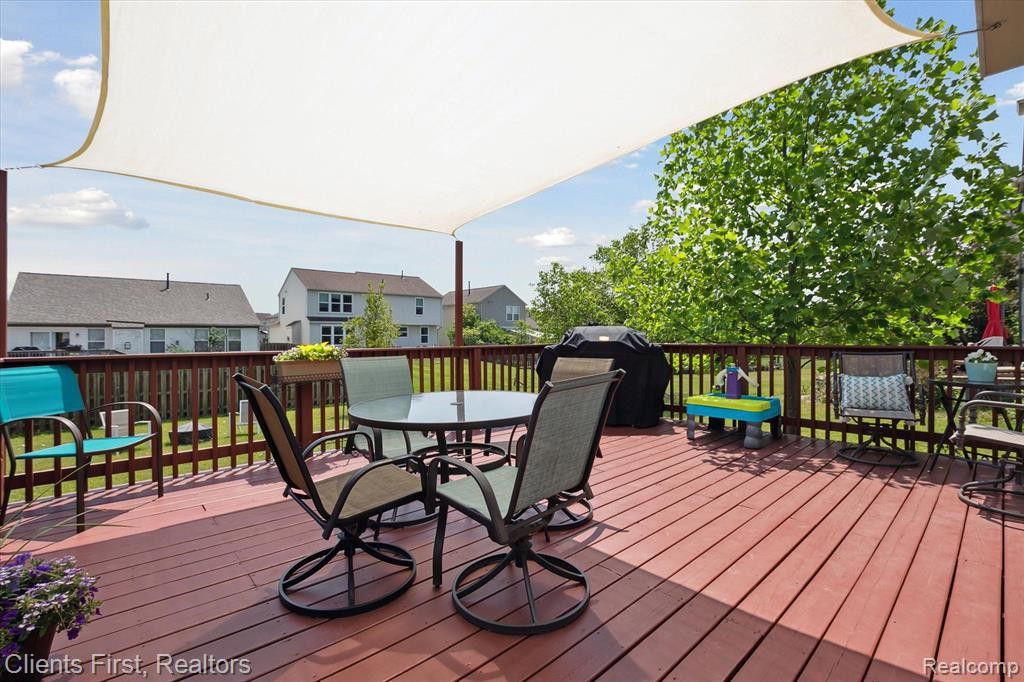 6181 OAKHURST Drive, Ypsilanti, MI 48197 — Photo 26