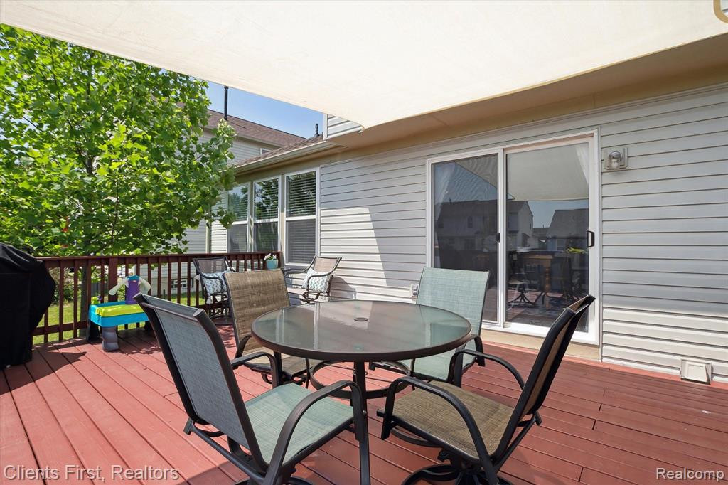 6181 OAKHURST Drive, Ypsilanti, MI 48197 — Photo 27