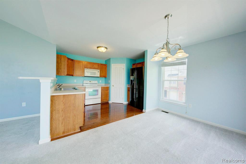 47704 PEMBROKE Drive, Canton, MI 48188 — Photo 6