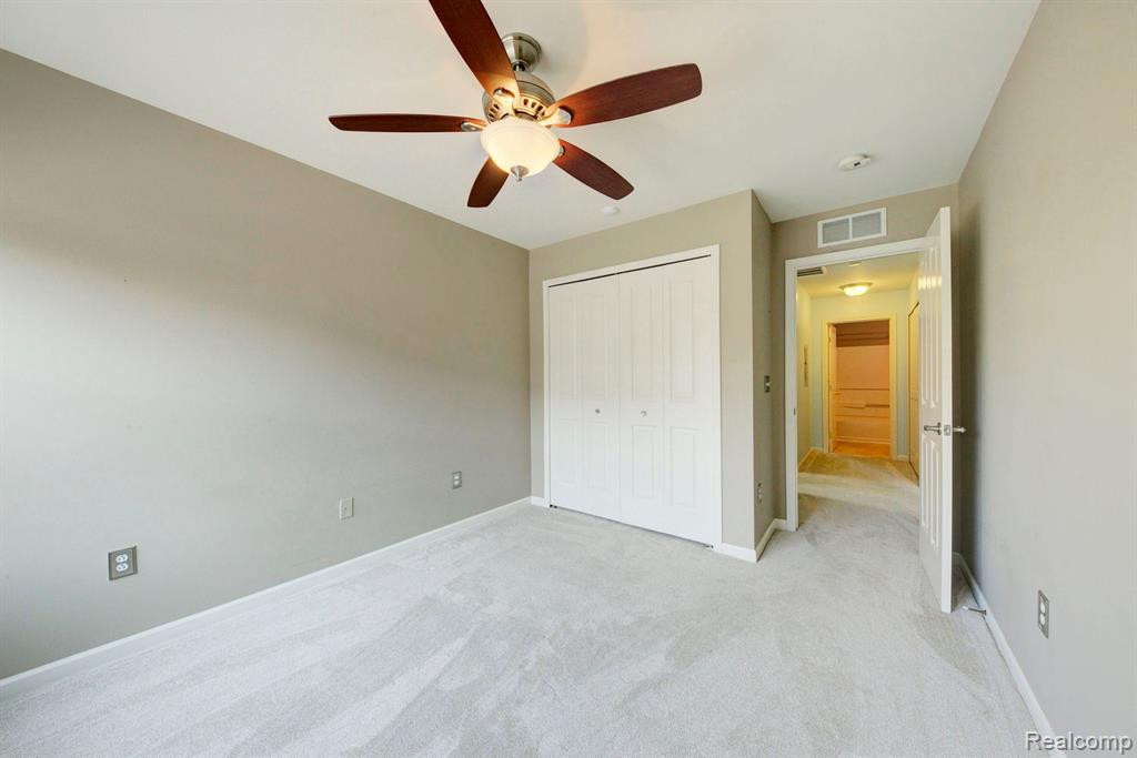 47704 PEMBROKE Drive, Canton, MI 48188 — Photo 19