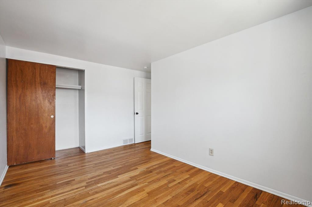 29058 MANCHESTER Street, Westland, MI — Photo 12
