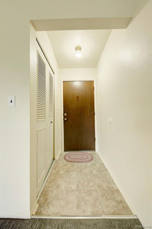 7475 WOODVIEW Street, 4, Westland, MI — Photo 2