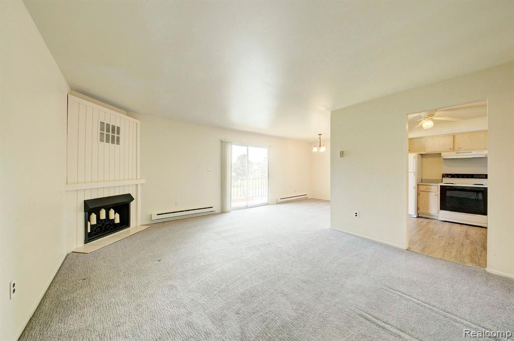 7475 WOODVIEW Street, 4, Westland, MI — Photo 3
