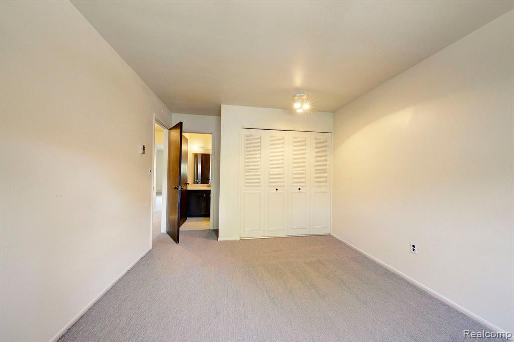 7475 WOODVIEW Street, 4, Westland, MI — Photo 14
