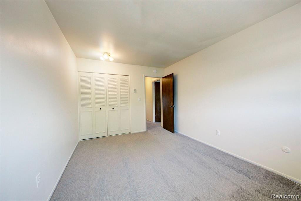 7475 WOODVIEW Street, 4, Westland, MI — Photo 18