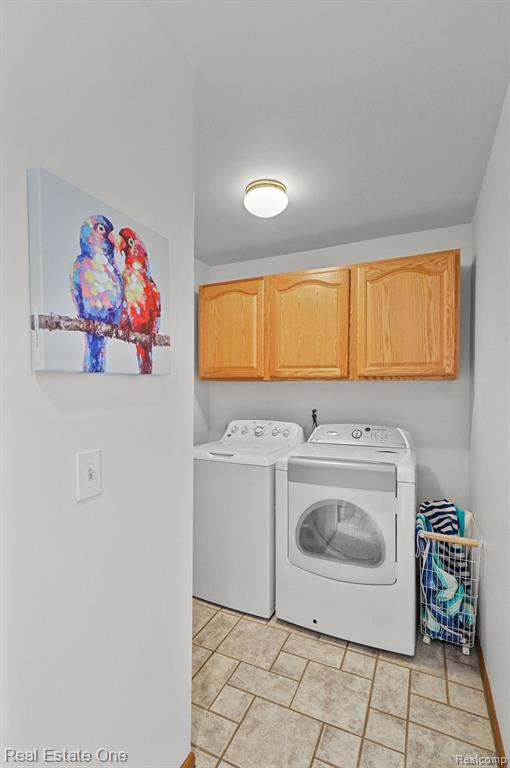 360 N NORTH SHORE Drive, Lake Orion, MI 48362 — Photo 12