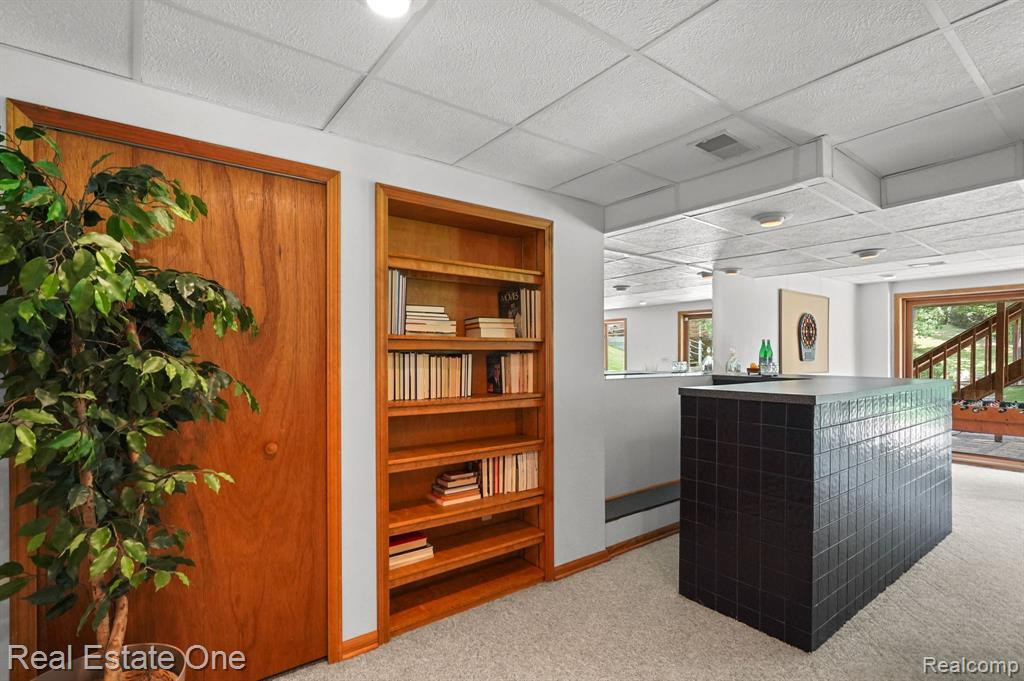 360 N NORTH SHORE Drive, Lake Orion, MI 48362 — Photo 29