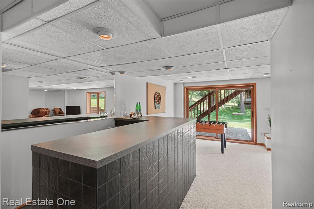 360 N NORTH SHORE Drive, Lake Orion, MI 48362 — Photo 30