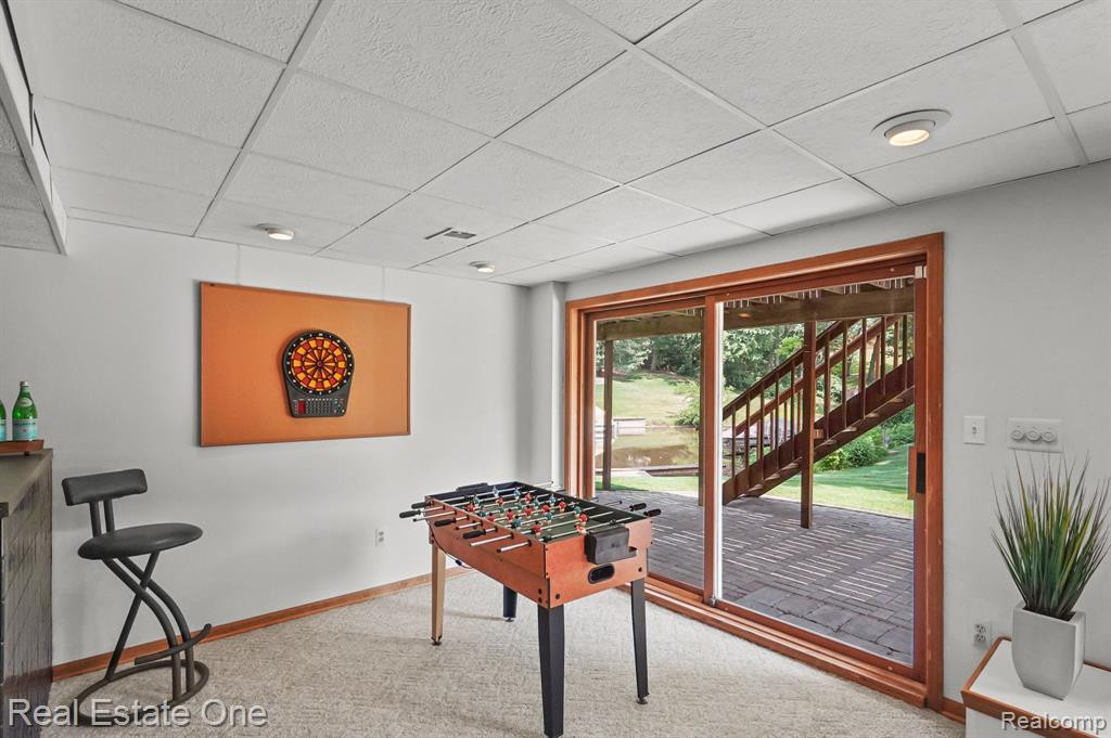 360 N NORTH SHORE Drive, Lake Orion, MI 48362 — Photo 32