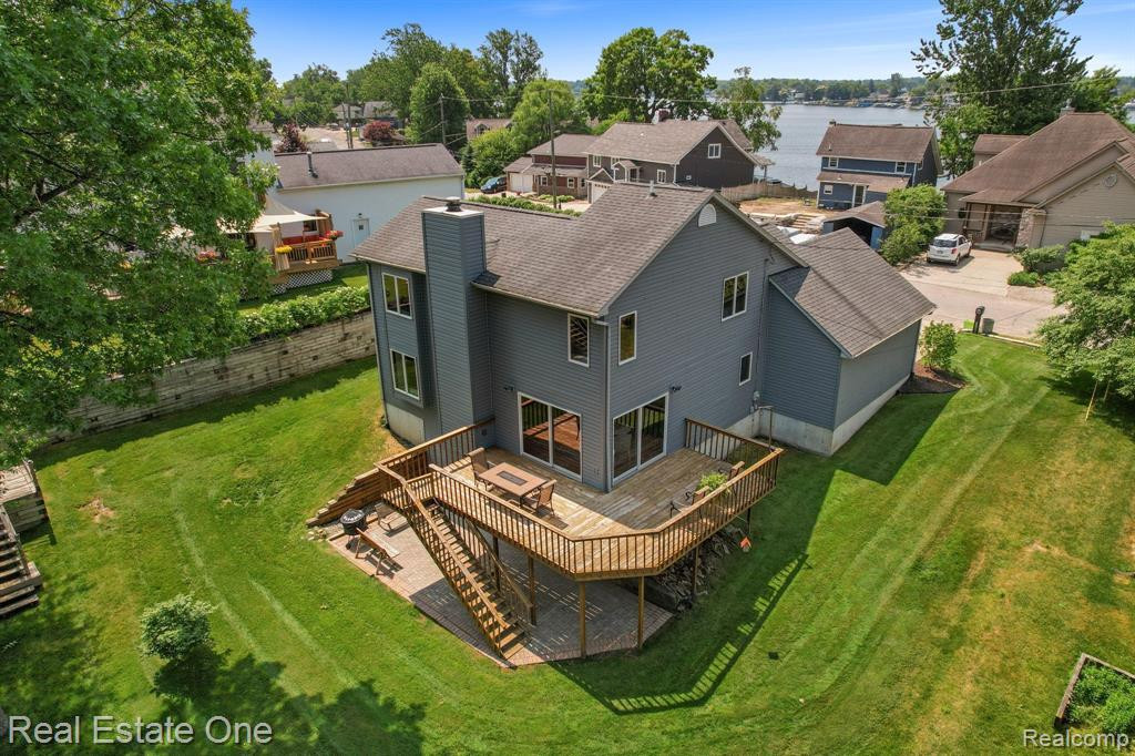 360 N NORTH SHORE Drive, Lake Orion, MI 48362 — Photo 37
