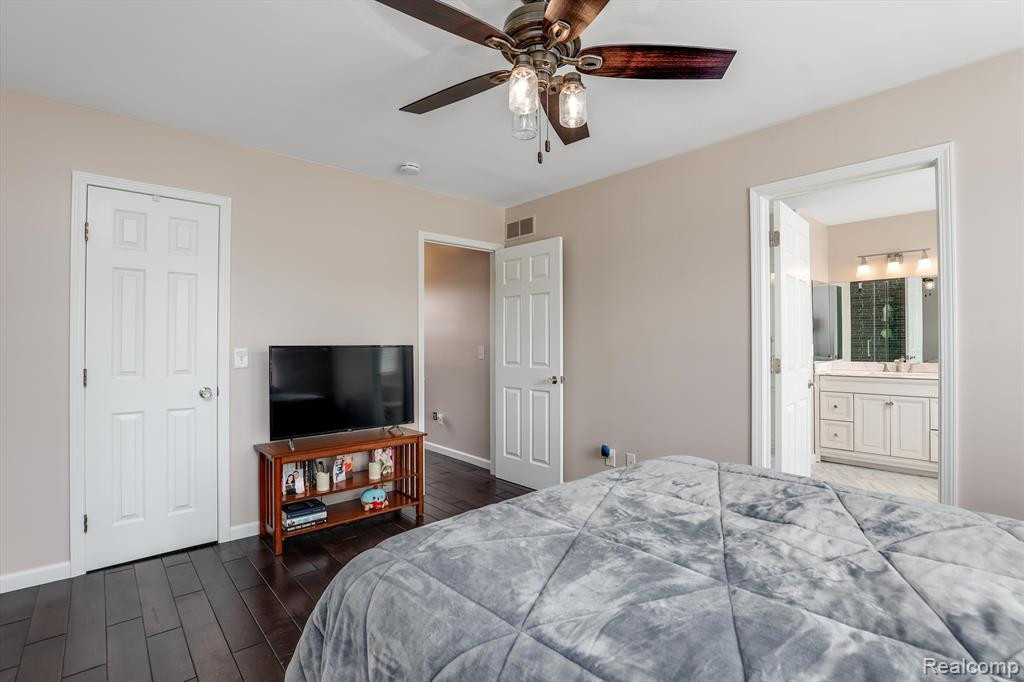 4143 HUNTERS Circle E, 104, Canton, MI 48188 — Photo 21