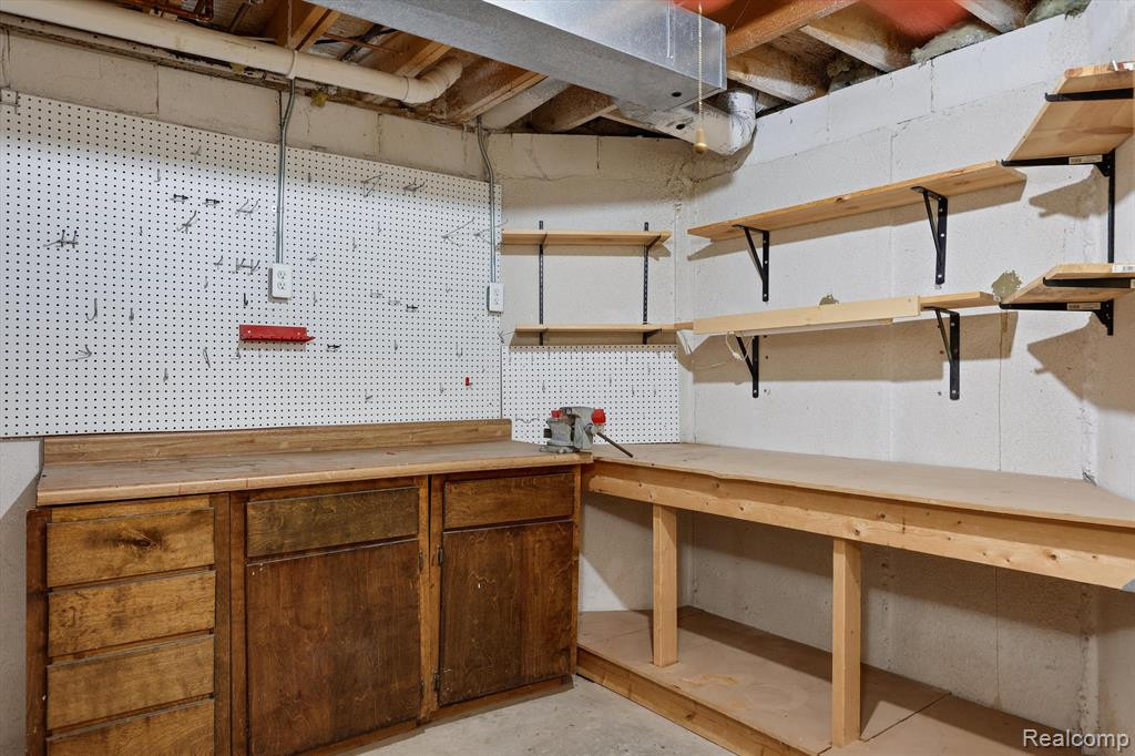 4143 HUNTERS Circle E, 104, Canton, MI 48188 — Photo 26