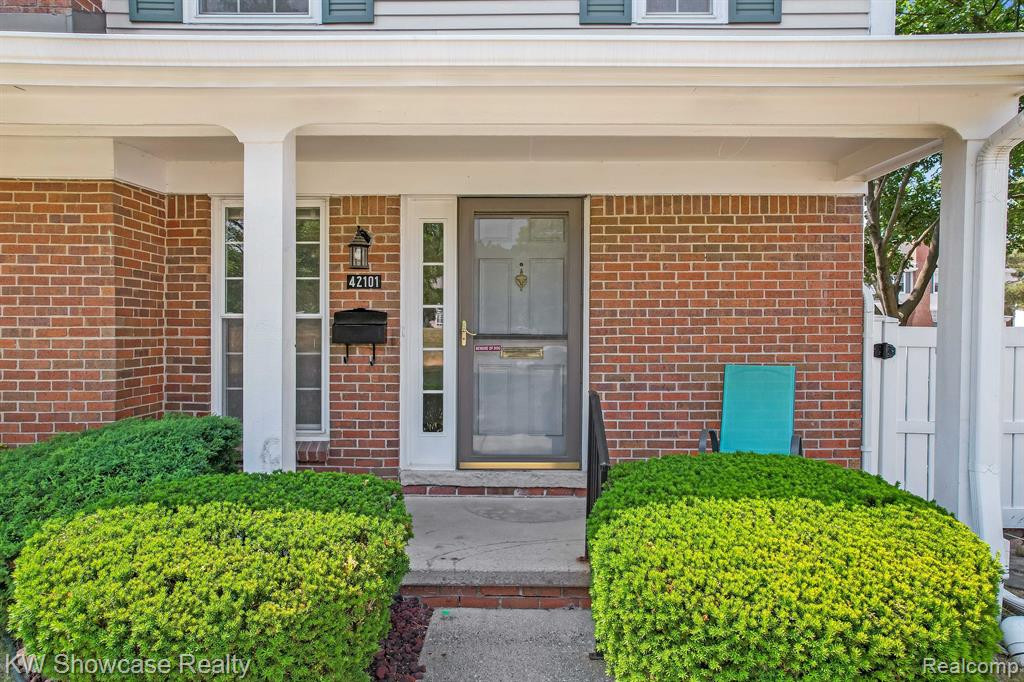 42101 PELLSTON Drive, Northville, MI 48167 — Photo 2
