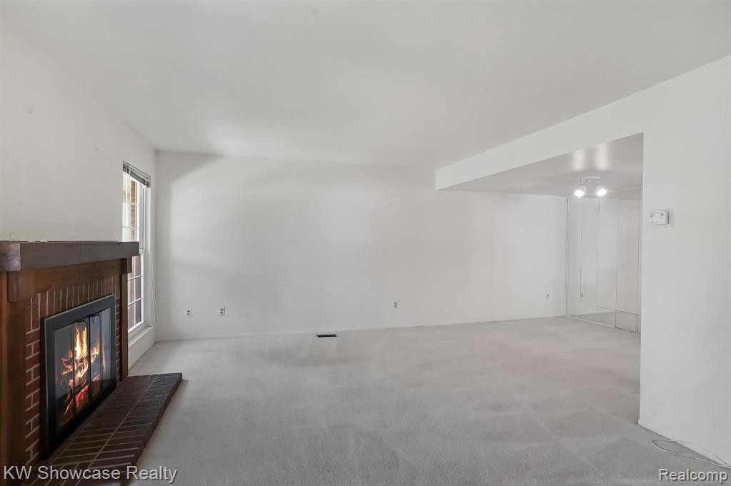 42101 PELLSTON Drive, Northville, MI 48167 — Photo 11