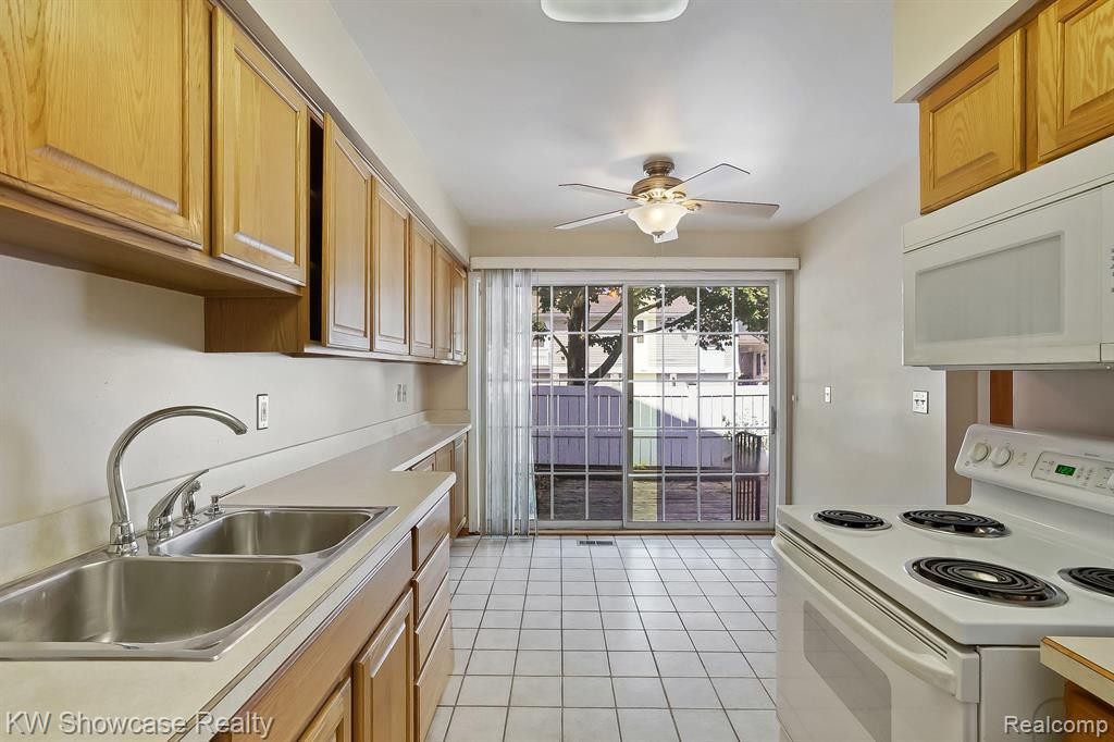 42101 PELLSTON Drive, Northville, MI 48167 — Photo 15