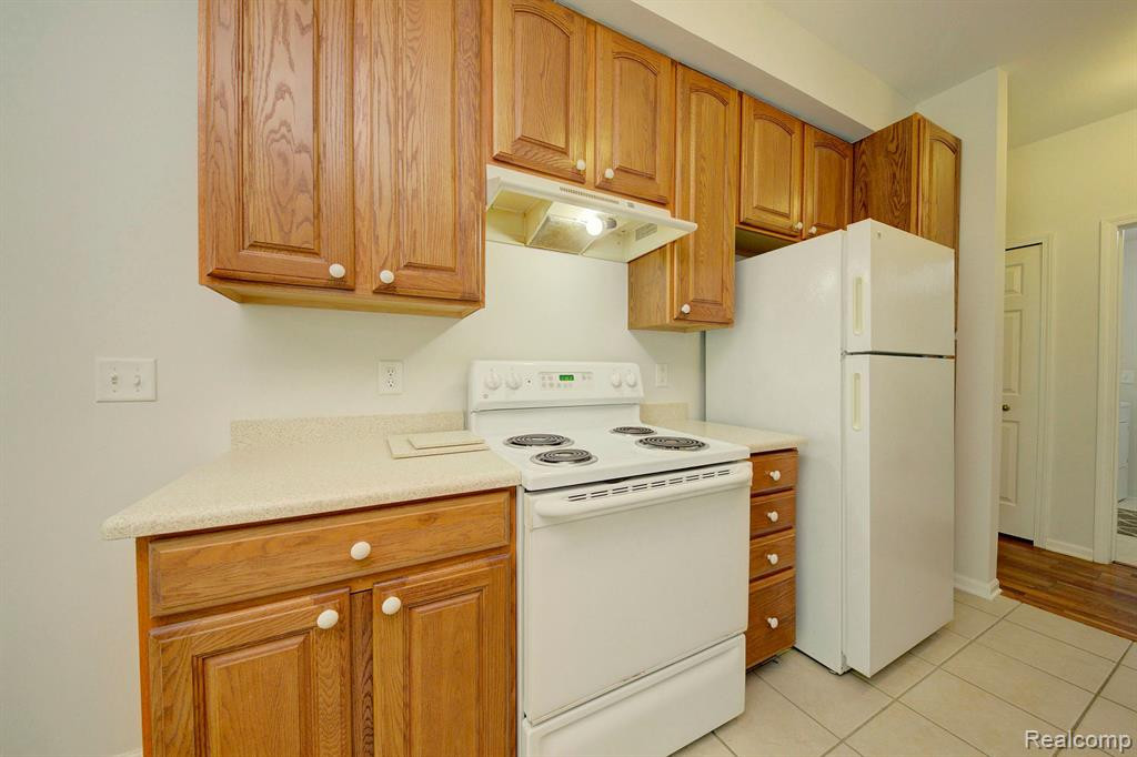 2106 Arcadia Drive, Canton, MI 48188 — Photo 14