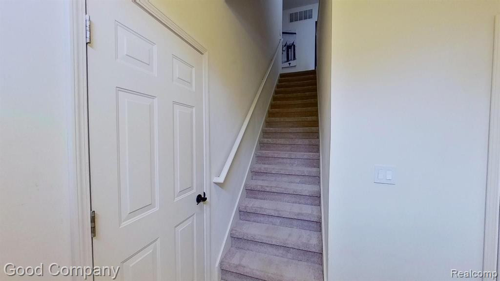 2017 KNOLLWOOD Drive, Canton, MI 48188 — Photo 7
